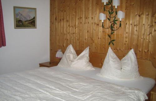 Lech am Arlberg Bed & Breakfast | Haus Dr. Küng