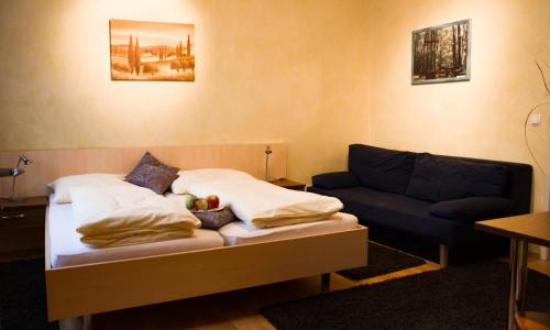 Rotfalva Hotel | Gasthof Familie Hutter