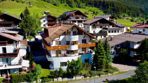 Sankt Anton am Arlberg Hotel | Aparthotel Alpin Life