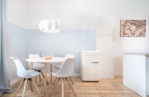 Innsbruck Apartment | InnsbruckHomes at Botanical Garden
