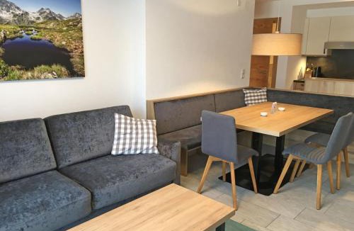 Ladis Apartment | Haus Tirol