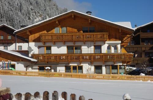 Neustift Im Stubaital Apartment | Haus Stern