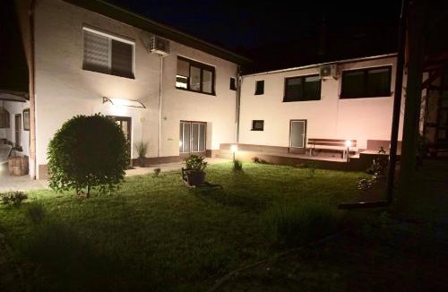 Weiden am See Apartment | Das Tulpen Apartment