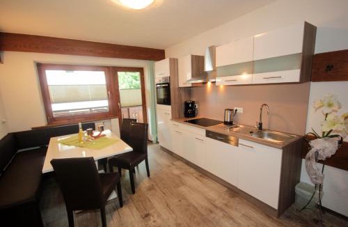Huben House | Gästeheim Anna