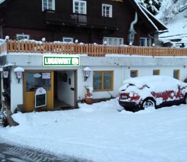 Zedlitzdorf House | Gasthaus Luggwirt