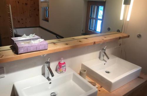Tannheim Apartment | Tiroler Knusperhäuschen