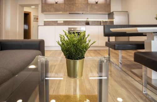 Hall In Tirol Apartment | Modern Old Town Apartment