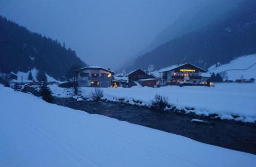 Sankt Leonhard im Pitztal Apartment | Haus Bergfreund