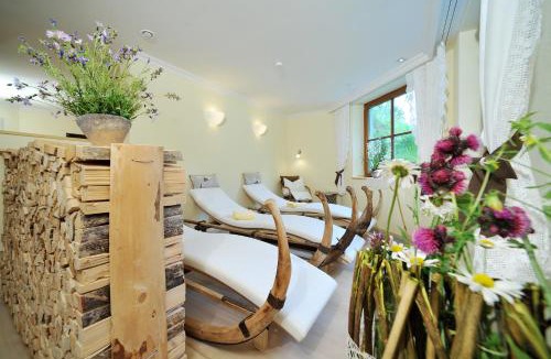 Zug House | Pension Alwin
