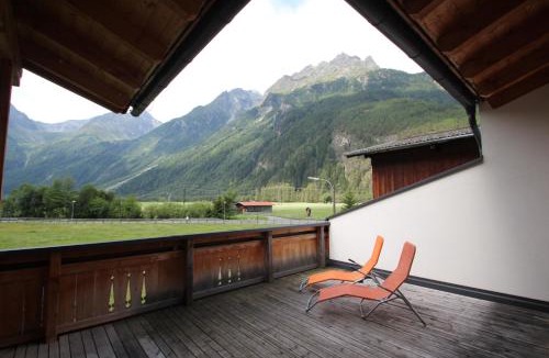 Laengenfeld Apartment | Landhaus Zell