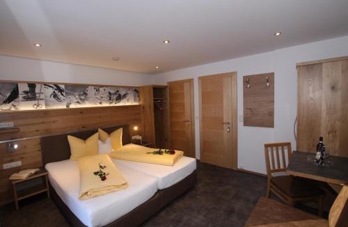 Sankt Anton am Arlberg House | Gästehaus Alpina