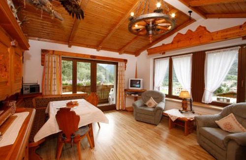 Pfunds Apartment | Apart Piz Mondin