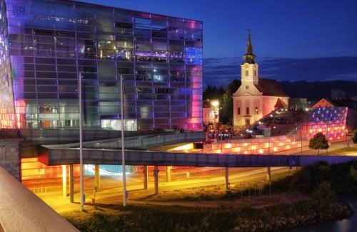 Froschberg Hostel | Jugendgästehaus Linz