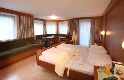 Unterlaengenfeld House | Hotel Garni Liesl
