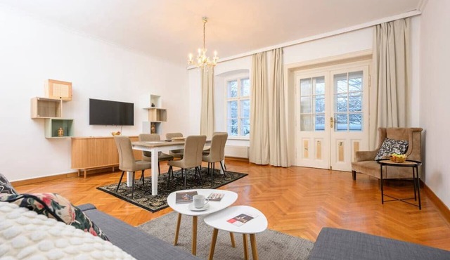 Spacious 2BR Stay for 6 Heart of Mödling