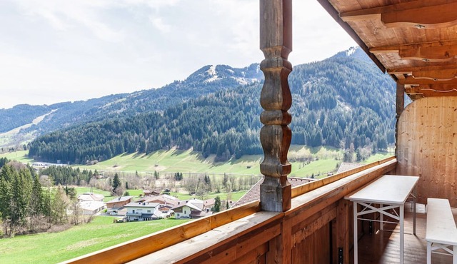 Apartment 'Landhaus Sonnenzauber Zauberwinkel1' with Mountain View, Balcony and Wi-Fi in Oberau