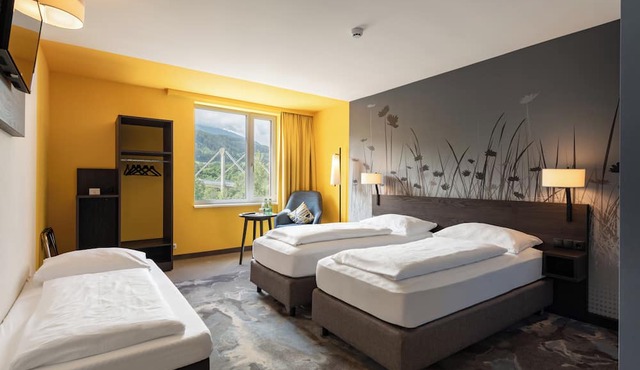 Hwest Hotel Hall