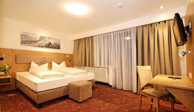 Hotel Kajetansbruecke