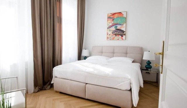 Two-Bedroom Apartment with Balcony - Urania