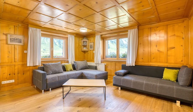 HUS 24