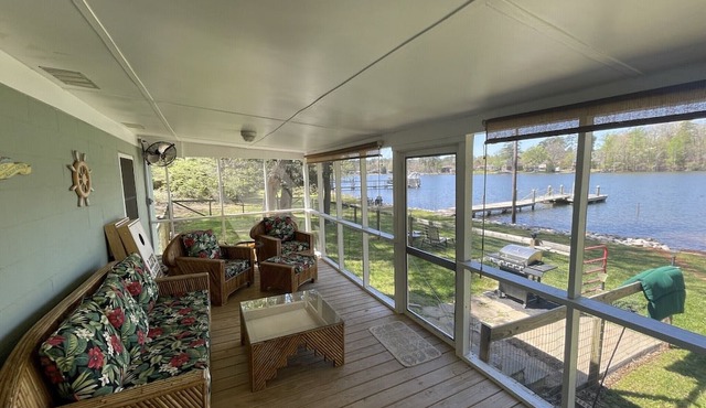 Waterfront Cottage on Lake Murray in Chapin, SC in Chapin