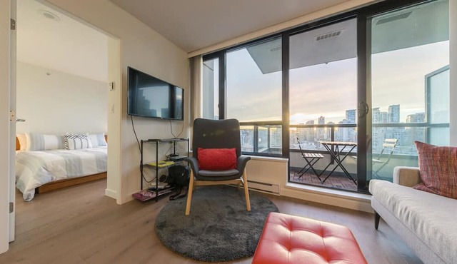 D11 - Tastefully Furnished One Bedroom in Yaletown in Vancouver