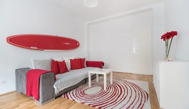 105m2 City Surf Apartment
