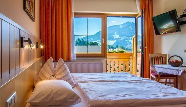 Dreibettzimmer mit ÜF, Kurzaufenthalt - Pension Brandstätterhof