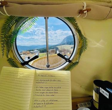 Glamping Hohe Wand - Kuppelzelt "Bergblick" mit Sternenfenster