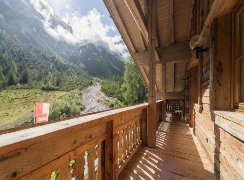 Chalet in Stubaital by Ski Slope & Sauna