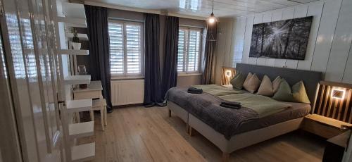 XXL Cosy apartments Villa Goisern, centre with mountain view