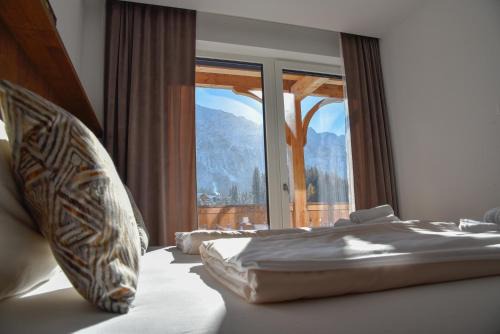 Grimmingpanorama mit Sauna by Salzkammergood Living