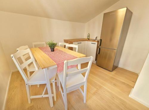 Old Town Modern Charm Apartment