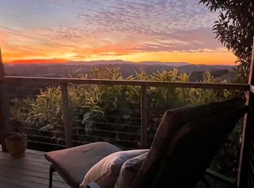 Callemondah Studio with stunning views, in Bangalow and Byron Hinterland in Bangalow