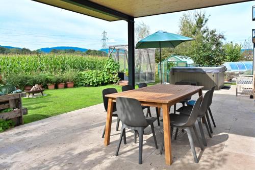 Luxus-Anwesen mit Charme - ganzes Haus mit Garten
