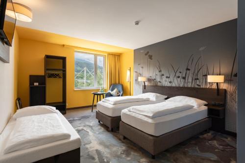Hwest Hotel