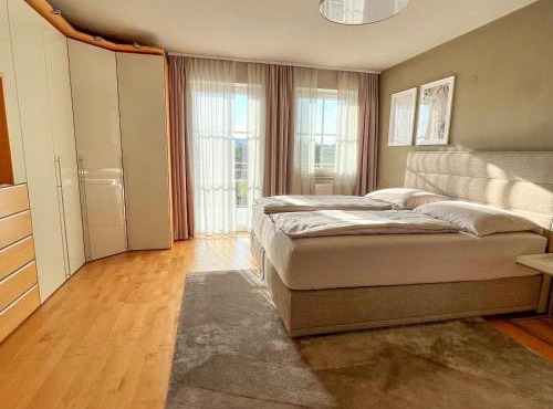 "LIEBLINGSPLATZ" - Premium Apartments Seekirchen, elegant, countryside, shared Poolarea