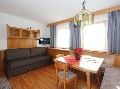 Apartment Gasteighof-6 by Interhome
