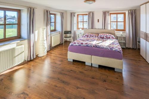 Private Farmhouse Escape - Ideal for up to 8 Guests