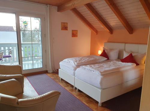 Armonia Altach, 2BR Familienapartment mit großem Balkon und Bergblick
