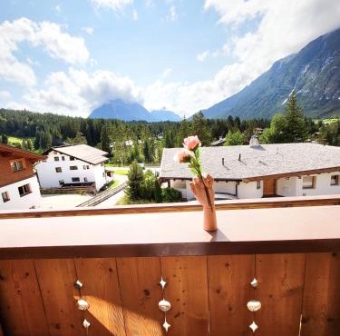 Schickster Sky Lodge und Chalet Rossi