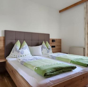 Ferienwohnungen Haus Schett
