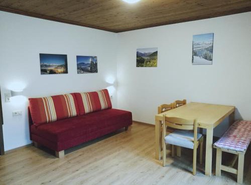 Gemütliche Wohnung 10 Minuten vom See entfernt