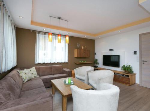 Rich Holiday Home with Sauna Garden Valley Views in Itter