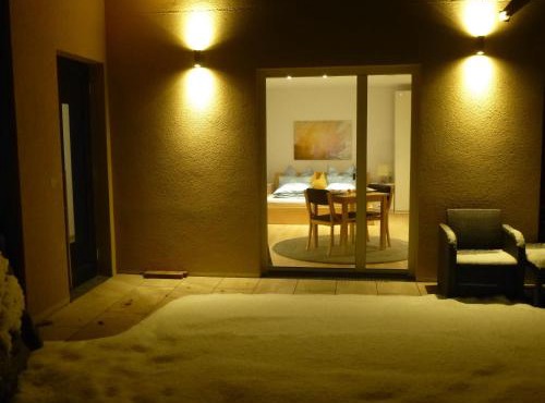 Cozy mountain view apartment with terrace and garden
